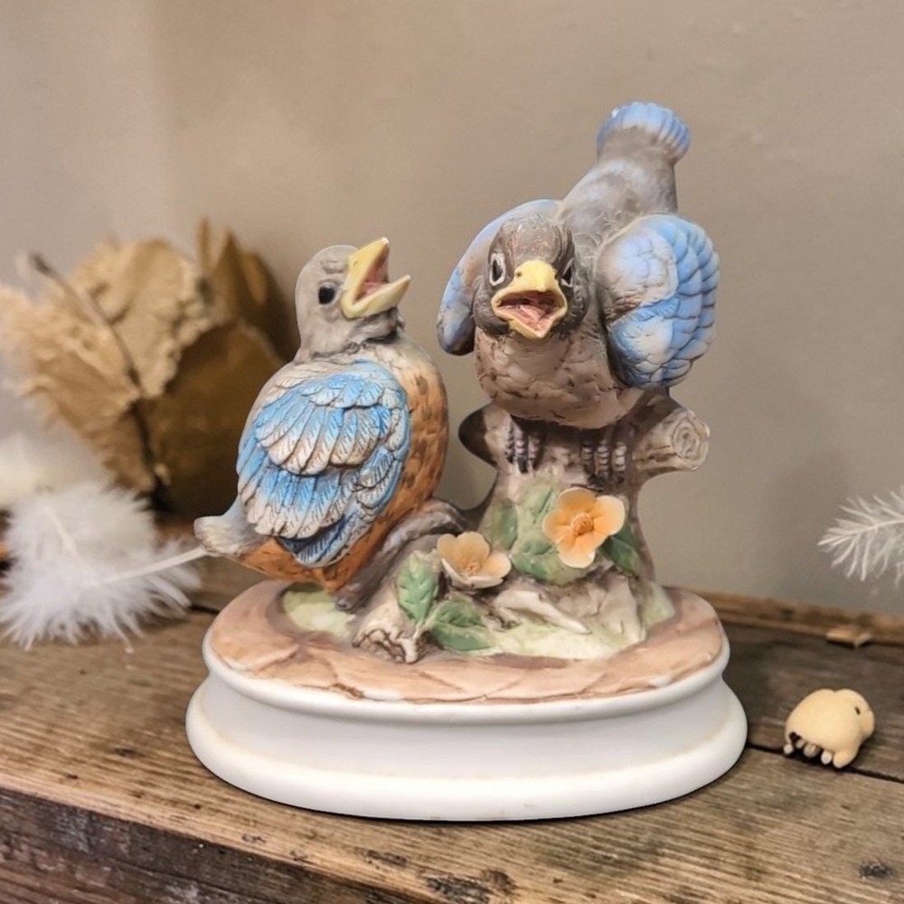 Lefton China Hand Painted‎ Blue Bird Statue #KE7674, Vintage Collectible Decor